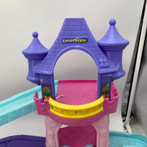 Fisher Price Little People Disney Princess Klip Klop Stable Castle Playset Works - Picture 5 of 14